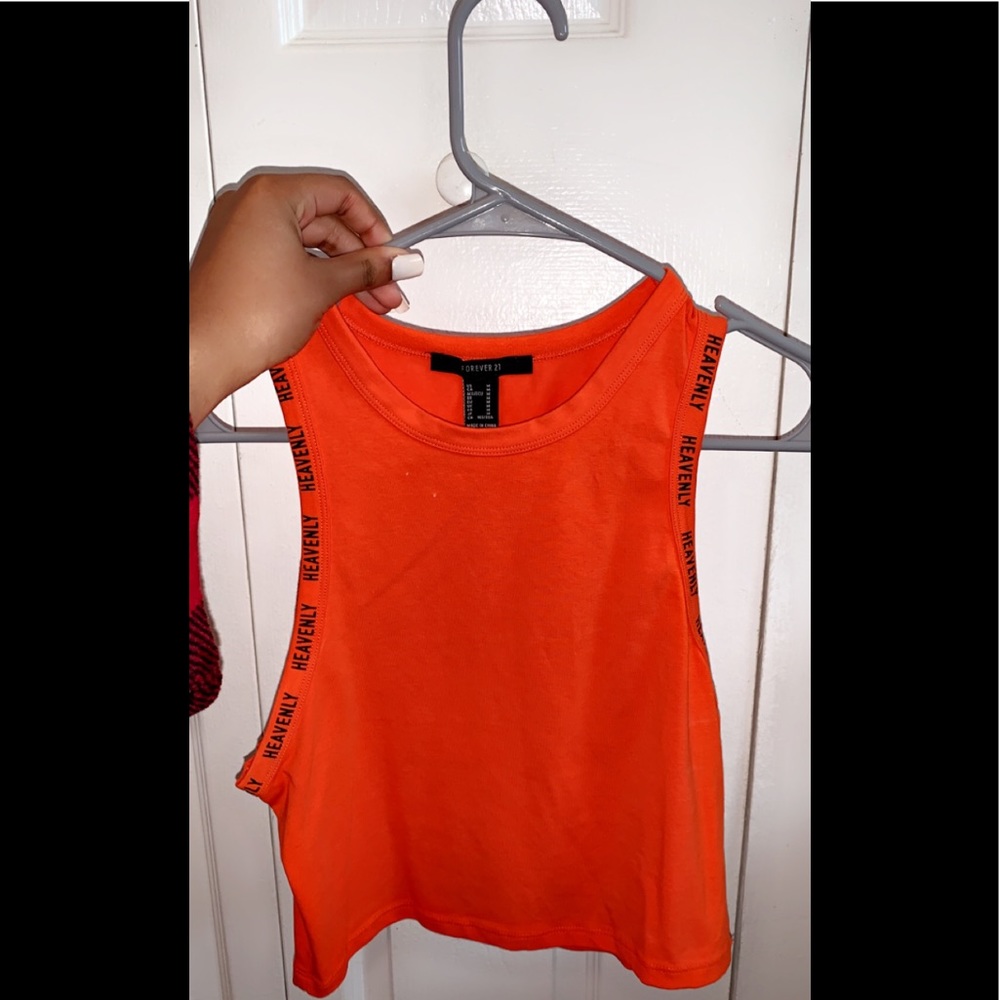 Women’s forever 21 crop top.